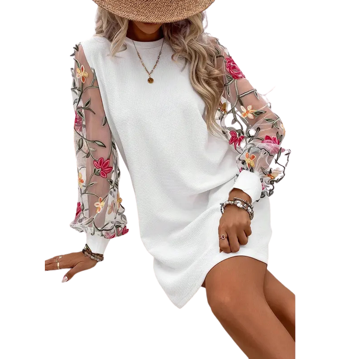 LUCY™ – Robe à Manches Évasées Brodées de Fleurs