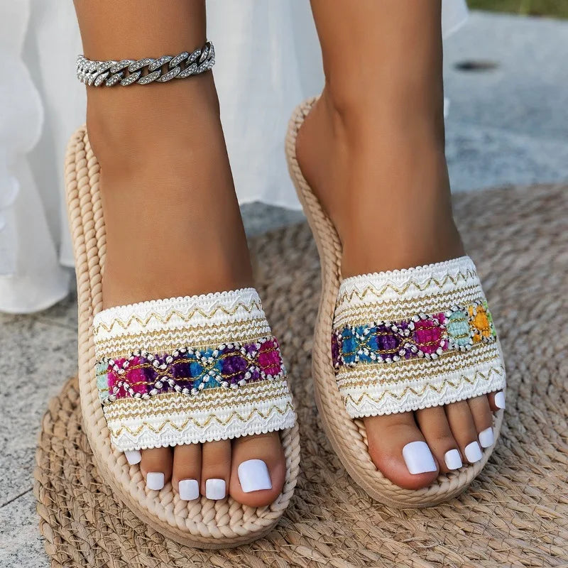 Inès™ | Sandales Slides Bohèmes à Pompons