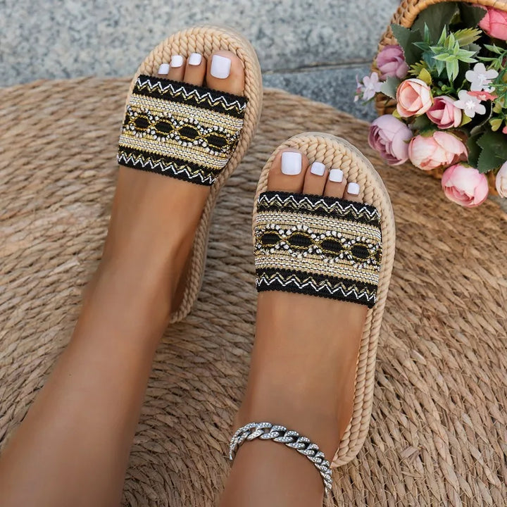 Inès™ | Sandales Slides Bohèmes à Pompons