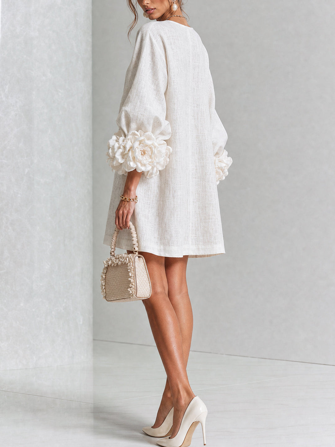 Robe à boutons fleuris